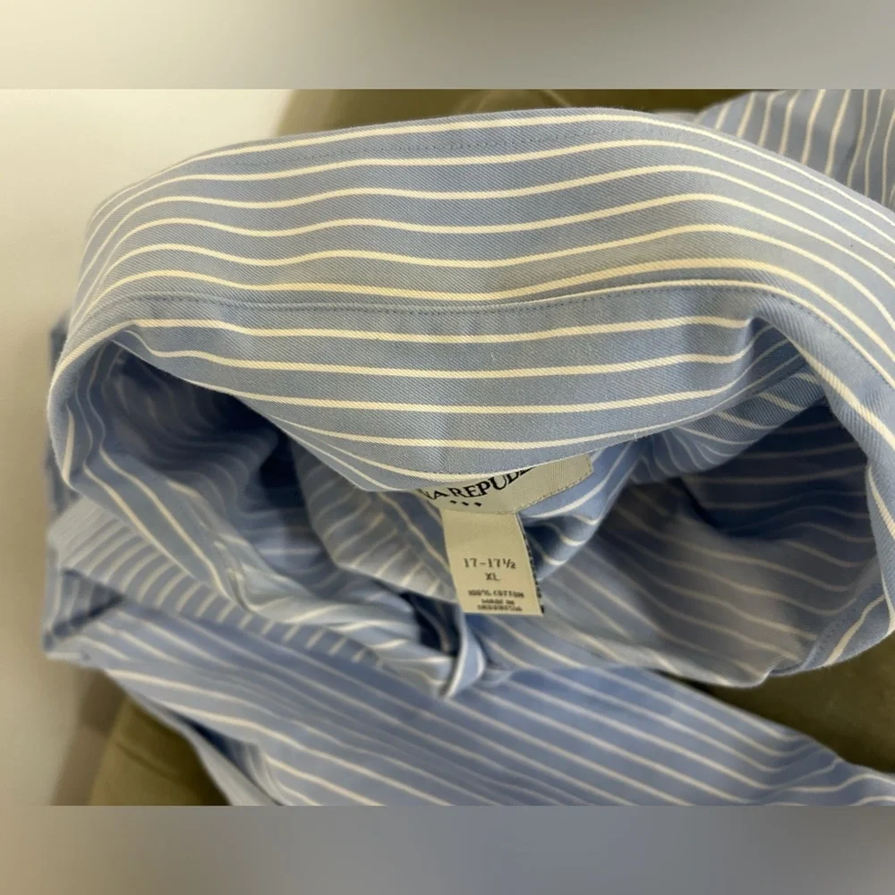 Banana Republic men’s buttoned shirt XL 17 17.5 blue/white stripes 100% cotton